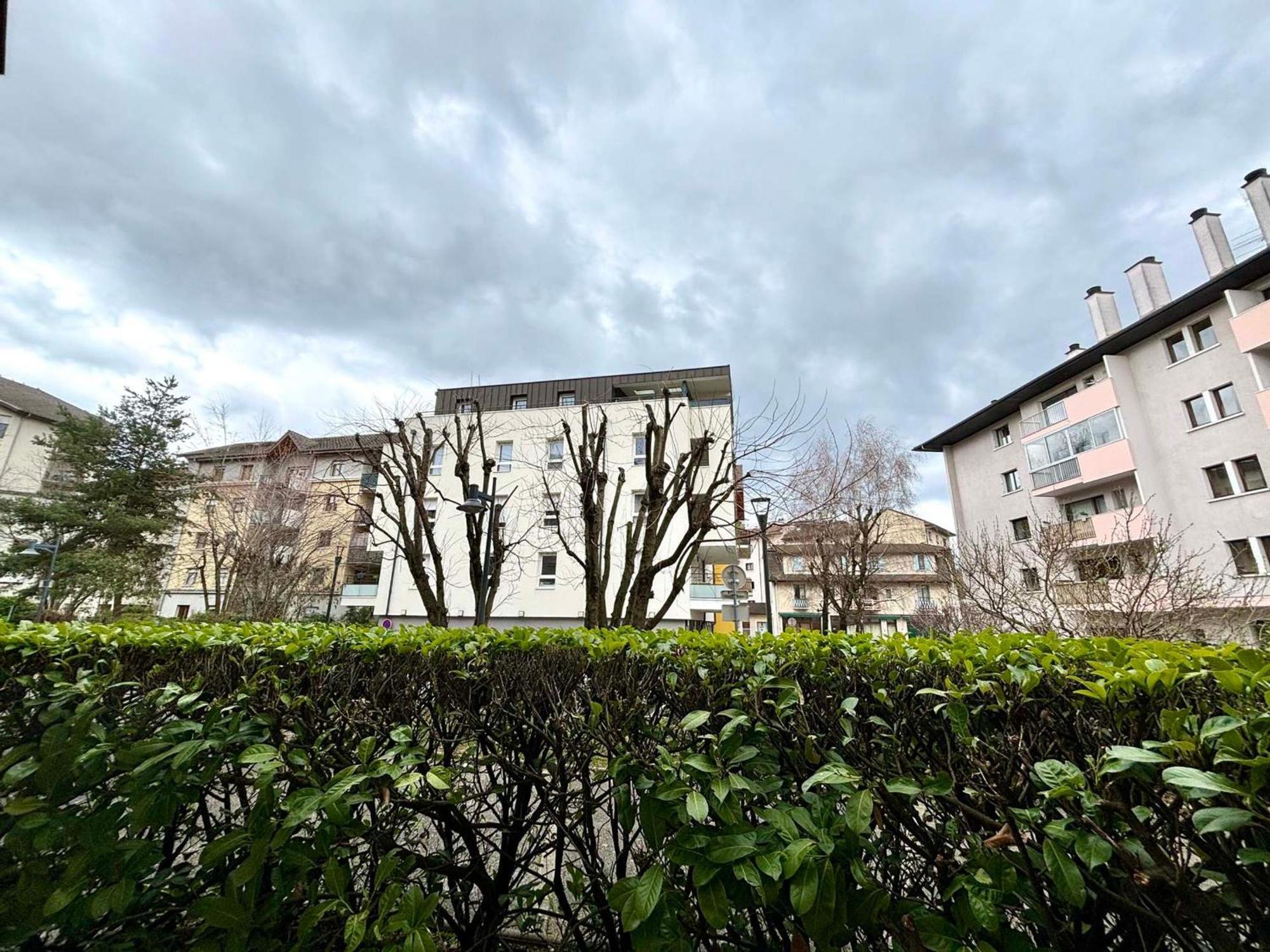T1 Confortable A 2 Pas Du Centre D'Annecy Avec Parking Et Terrasse - Fr-1-432-44 المظهر الخارجي الصورة